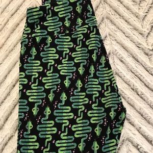 Snake leggings